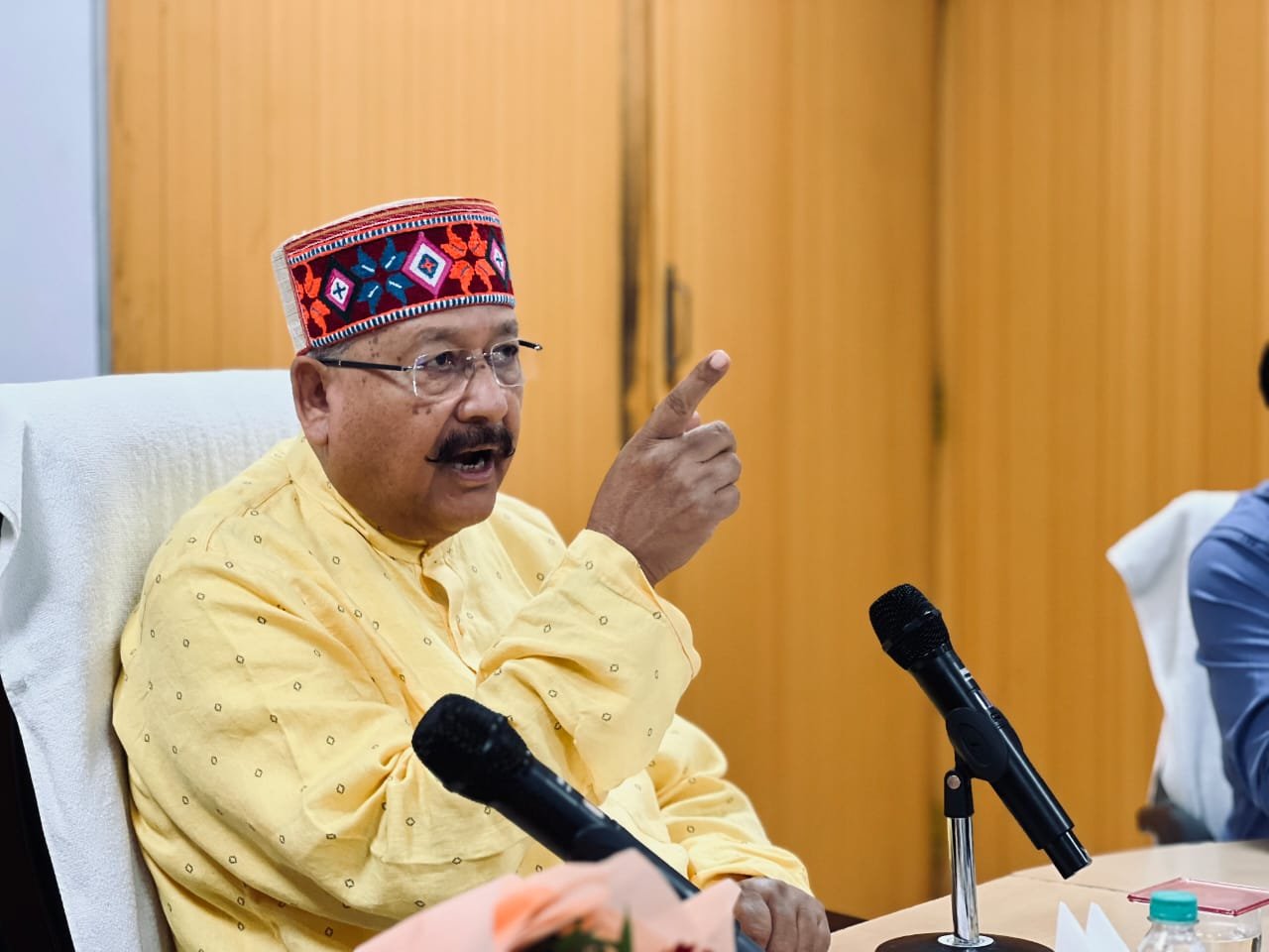 सभी विभाग सामंजस्य स्थापित कर विकास के लक्ष्य पूरा करें: महाराज