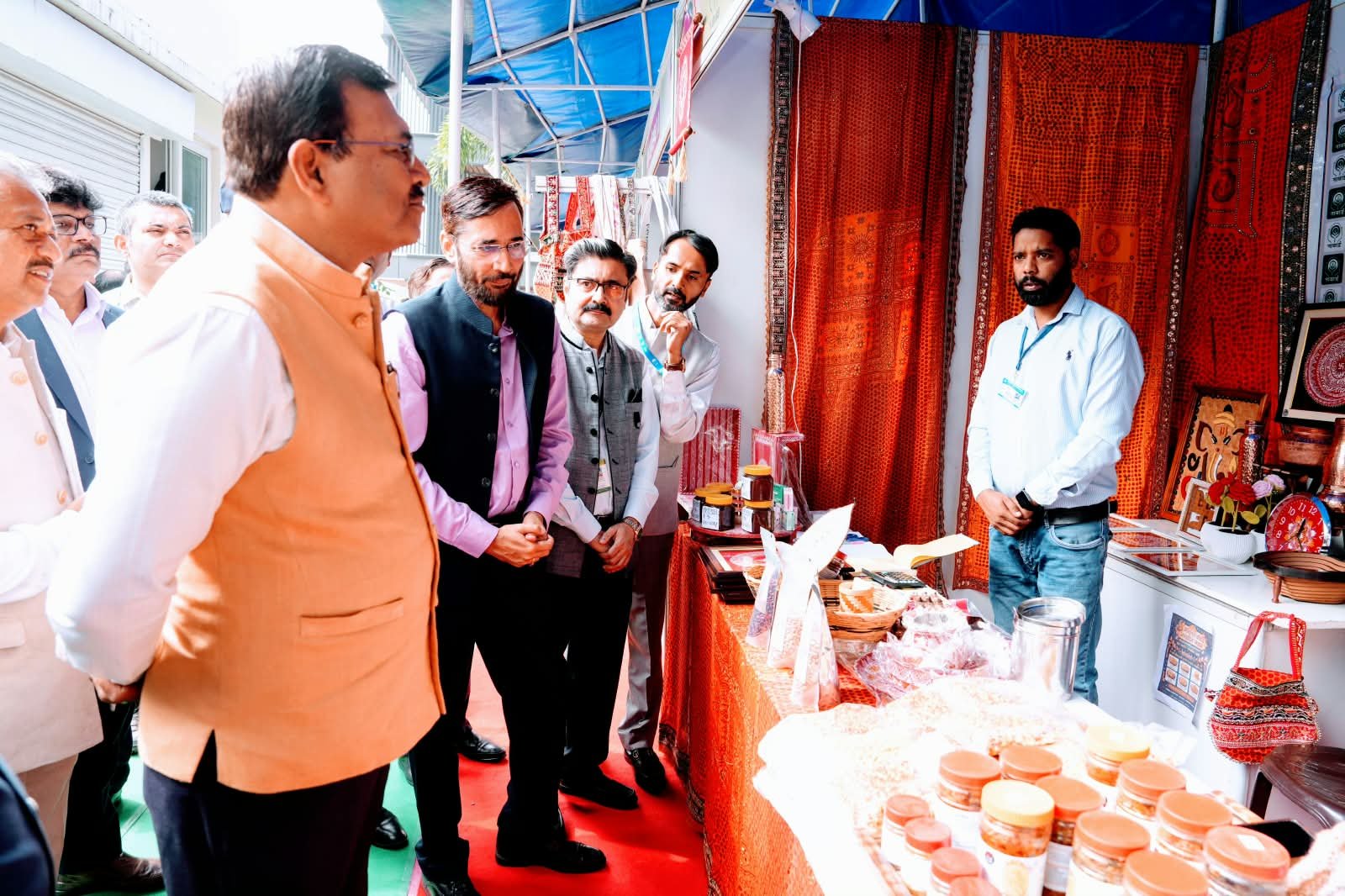 मुख्य सचिव ने किया नाबार्ड द्वारा आयोजित सेब महोत्सव 3.0 का शुभारम्भ