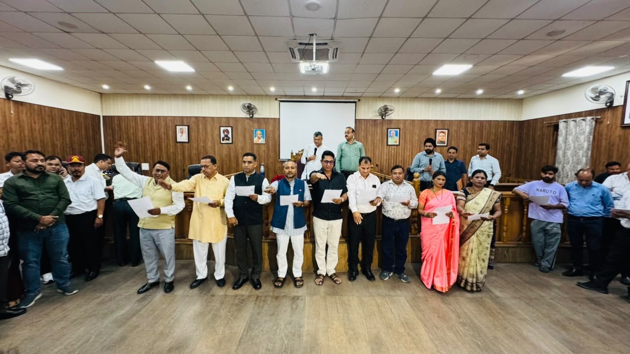 नगर निगम देहरादून में मनोनीत पार्षदगणों का शपथ ग्रहण कार्यक्रम सम्पन्न